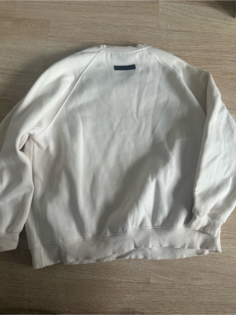 Essentials crew neck - Picture 2 of 5